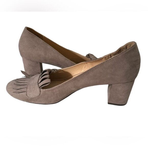 CL Chinese Laundry Anete Women Round Toe Faux Suede Taupe Heels Size 9.5 NEW - Picture 7 of 8